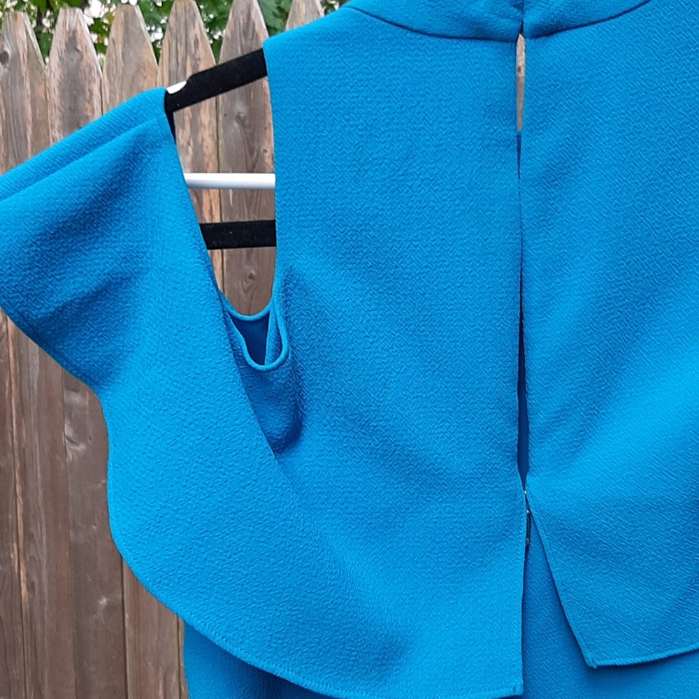 EUC Trina Turk sz Amado DressW cutouts - Picture 8 of 9